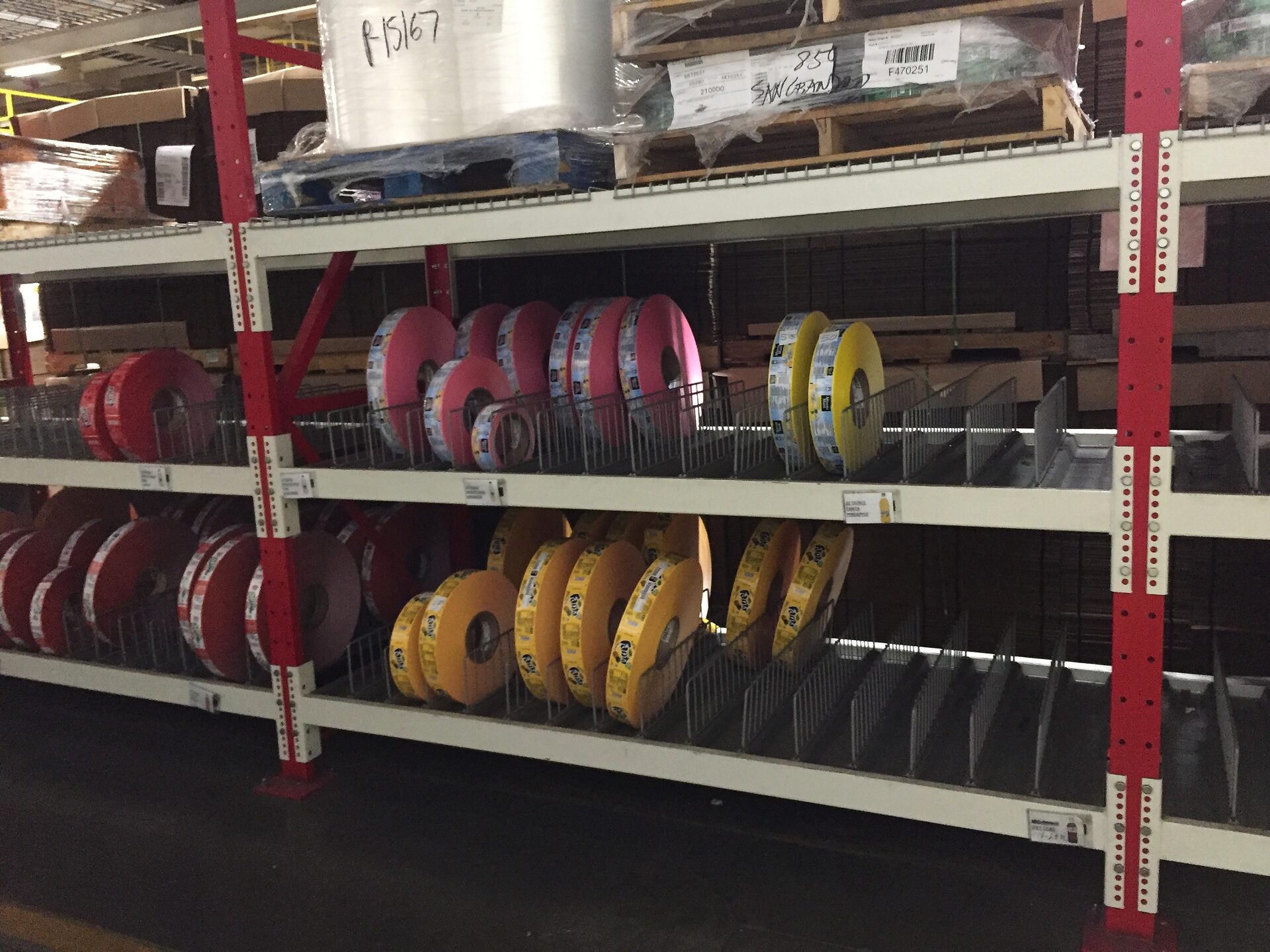 Picking shelf organizing label roll inventory
